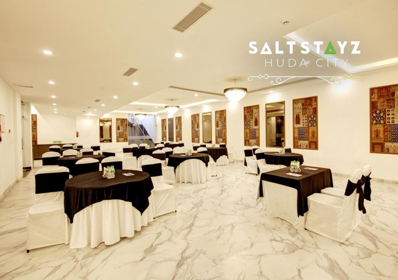 Saltstayz Select - Near Millennium Centre 3*
