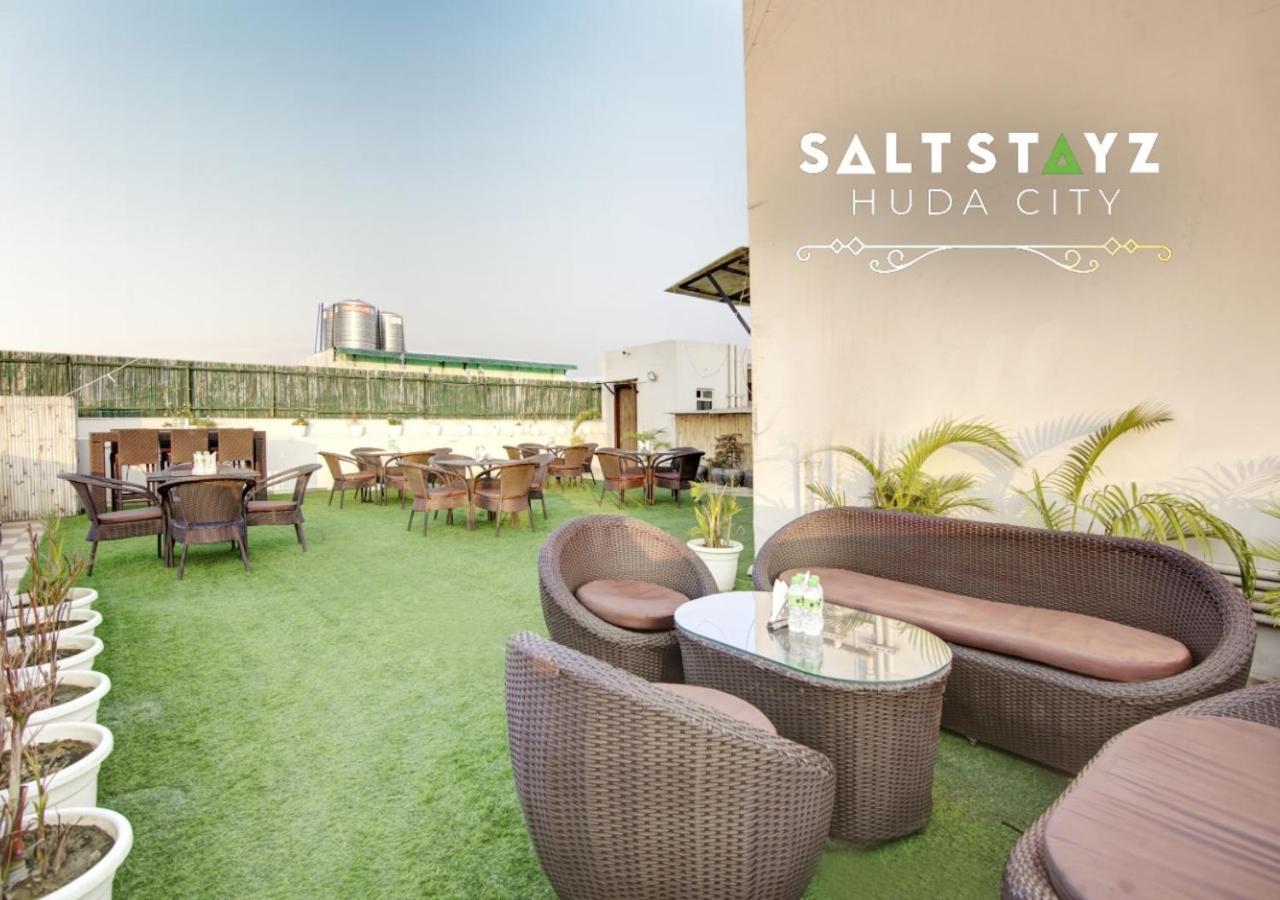 Saltstayz Select - Near Millennium Centre 3*